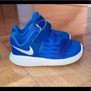 Nike Sneakers size 5C for Toddler Boys